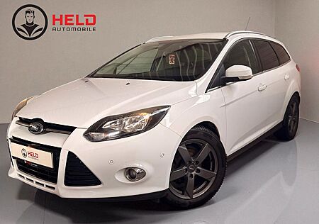 Ford Focus Turnier Titanium *1HAND*KEYLESS*NAVI8-FACH