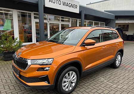 Skoda Karoq Fresh 1.5TSI DSG *TEL SH el.HK KAM virt.CP