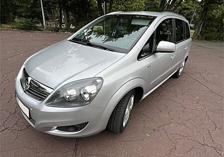 Opel Zafira 1.8 Design Edition