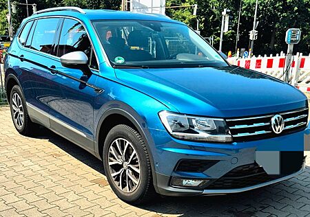 VW Tiguan Allspace Volkswagen 2.0 TDI SCR Comfortline Comf...