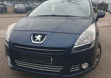 Peugeot 5008 2.0 Family HDi FAP 150 Family Panorama