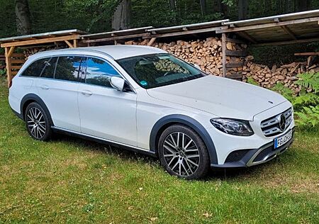 Mercedes-Benz E 220 d 4MATIC T All-Terrain Autom.
