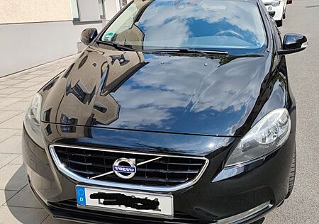 Volvo V40 T2 -
