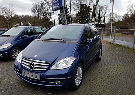Mercedes-Benz A 160 ELEGANCE AUT TEMPO COMAND SHZ