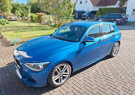 BMW 120d - M Paket 8-fach bereift