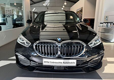 BMW 118 i Advantage AHK + PANO