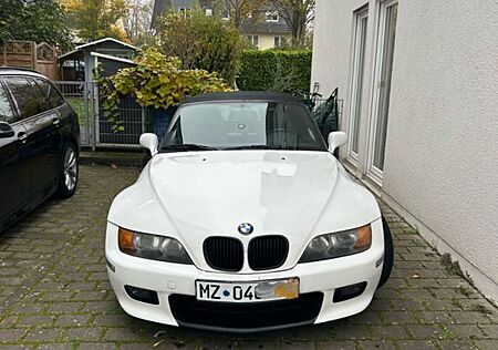 BMW Z3 Roadster 2.2i an Liebhaber abzugeben