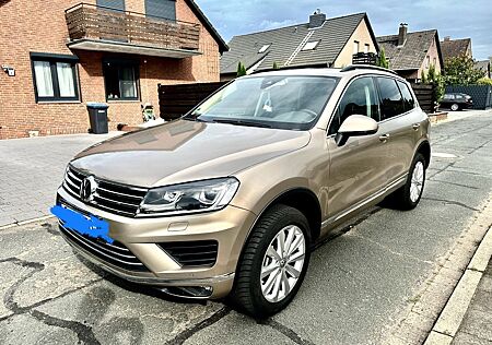 VW Touareg Volkswagen 3.0 V6 TDI SCR Tiptronic Executive E...