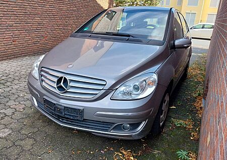 Mercedes-Benz B 150 Mercedes B-Klasse 150 | günstig abzugeben