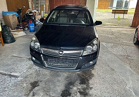 Opel Astra 2.0 Turbo Sport 147kW Sport/OPC line