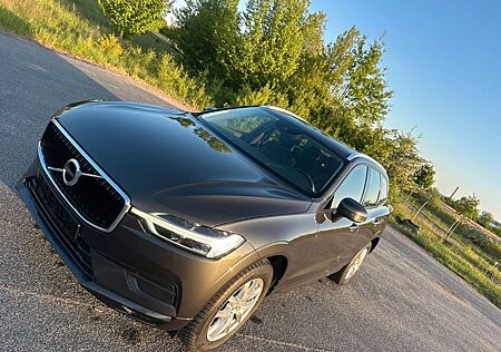 Volvo XC 60 XC60 B4-Diesel Allradantrieb - Panorama-Automat