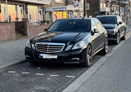 Mercedes-Benz E 350 CDI BlueEFFICIENCY AVANTGARDE