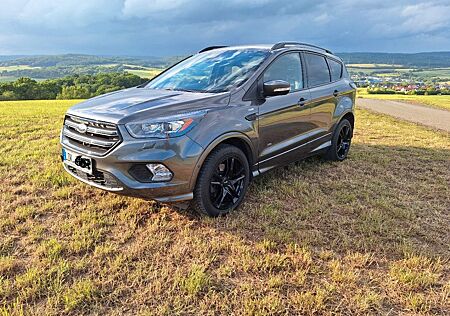 Ford Kuga 2,0 TDCi 4x4 110kW ST-Line ST-Line