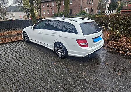 Mercedes-Benz C 250 CDI AMG 12/2013 Top Ausstattung Kein Tüv