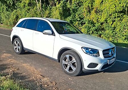 Mercedes-Benz CLC 220 GLC 220d 4-MATIC