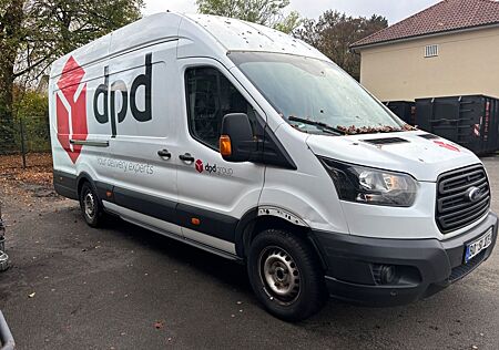 Ford Transit Hoch & Lang