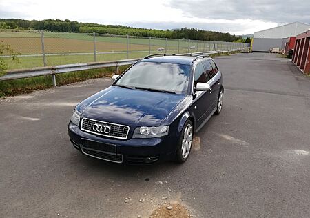 Audi S4 4.2 quattro Avant -