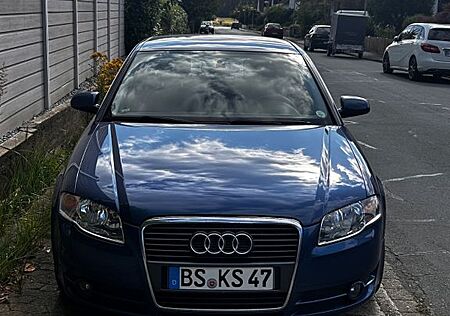 Audi A4 2.0 - Limousine - Benzin