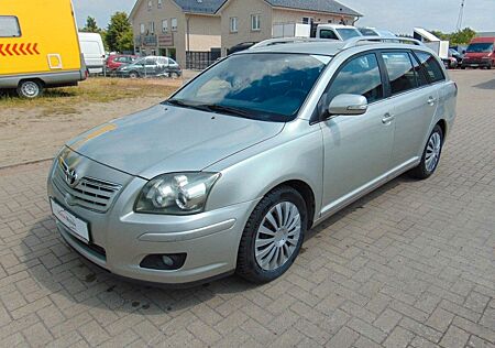 Toyota Avensis Kombi 2.0 D-4D Sol