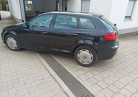 Audi A3 1.6 TDI (DPF) 77kW Ambition Sportback Amb...
