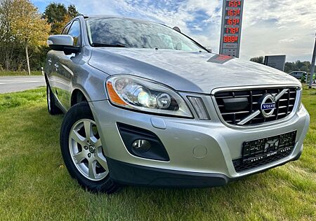 Volvo XC 60 XC60 Summum Drive*Leder*Bi-Xenon*AHK*Tüv neu