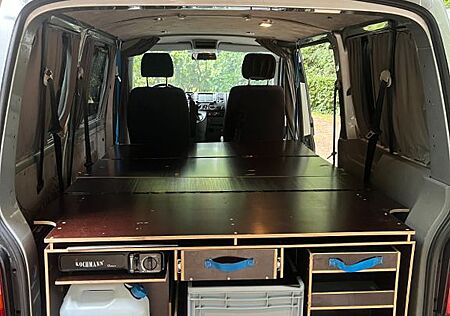 VW T5 Transporter Volkswagen T5 1.9 TDI Campingumbau