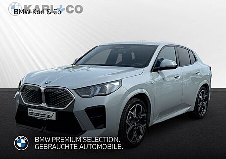 BMW iX2 xDrive30 M Sport HUD HarmanKardon ACC e-Sitz