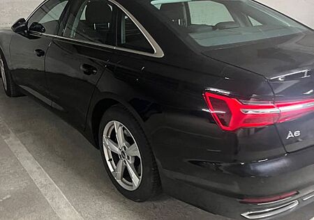 Audi A6 50 TFSI e quattro S tronic -