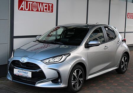 Toyota Yaris 1.5 Hybrid Team D + Comf.- + Safety-Paket