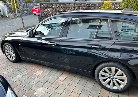 BMW 330d xDrive Touring Sport Line HuD