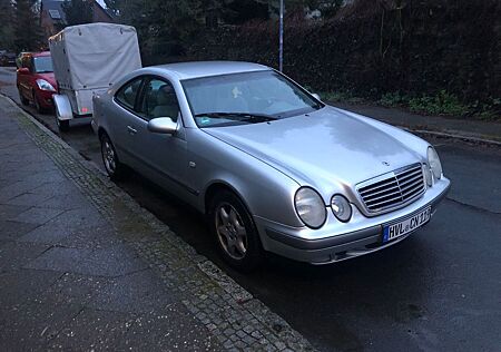 Mercedes-Benz CLK 200 SPORT Sport