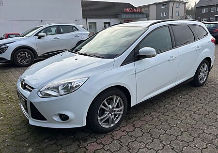 Ford Focus 1,0 EcoBoost 74kW SYNC Edition Turnier...