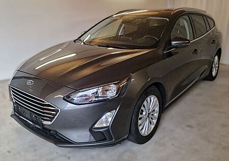 Ford Focus Turnier Titanium Navi PDC Kamera DAB