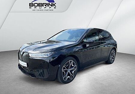 BMW iX xDrive40 Elektro Soft-Close Pano AHK Laser