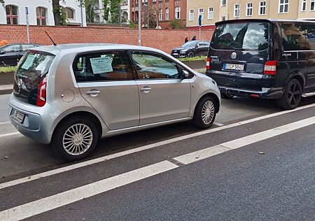 VW Up Volkswagen ! 1.0 55kW ASG high ! ...