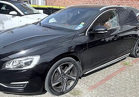 Volvo V60 D6 AWD Plug-in-Hybrid Summum Summum