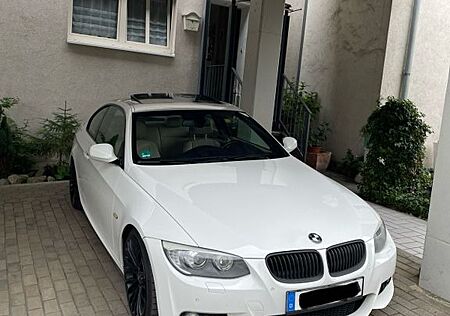 BMW 3er Coupé e92 Facelift - M Paket ab We...