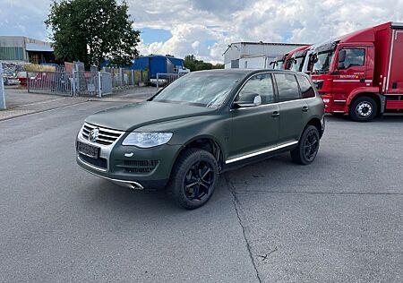 VW Touareg Volkswagen V8