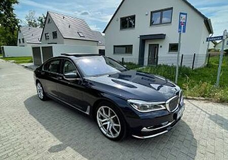 BMW 750 Li xDrive Lang voll voll Lounge Paket