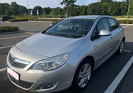 Opel Astra 1.4 Turbo Design Edition 103kW*PDC