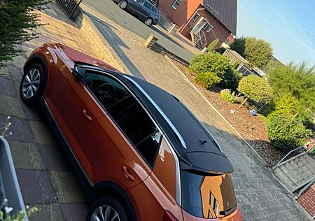 VW T-Roc Volkswagen 1,6 TDI SCR 85kW Style Style