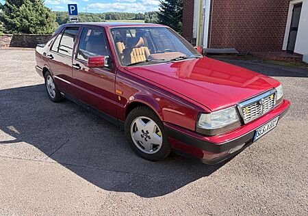 Lancia Thema 8.32 | Ferrari V8 | 205 PS | Kat