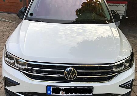 VW Tiguan Volkswagen 2.0 TDI SCR DSG Elegance Elegance