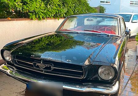 Ford Mustang 65er mit V8