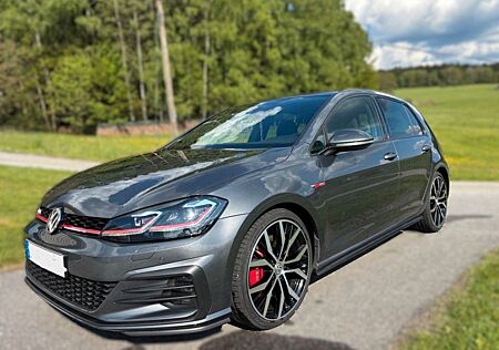 VW Golf Volkswagen GTI Performance Facelift AHK erster Hand