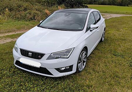 Seat Leon *Top Auss.*DSG*Kamera*Lane*ACC*LED*etc.