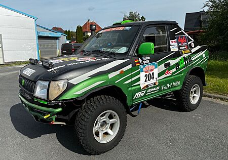 Toyota Land Cruiser 3.0 D-4D Special Rallye Raid