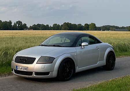 Audi TT Coupe 1.8T 132 kW -