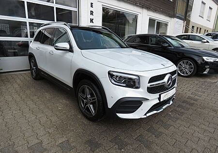 Mercedes-Benz GLB 200 4Matic / AMG Line /PANORAMA / I-HAND