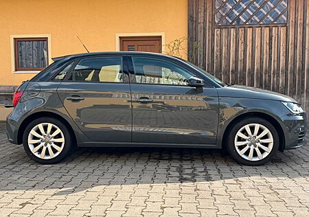 Audi A1 Sportback 1.0 TFSI | 8f.b. | 1.Hand | TÜV NEU